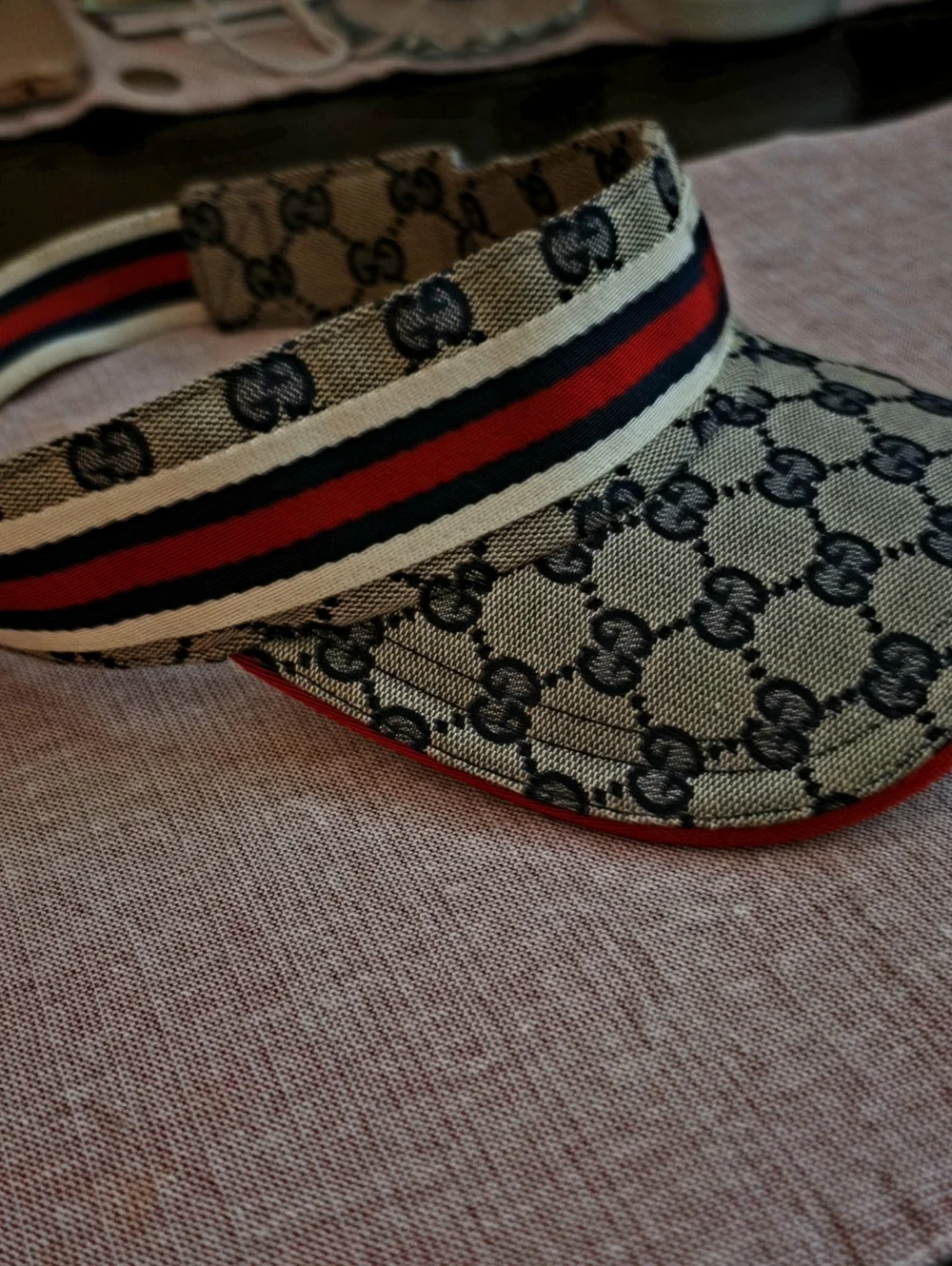 Gucci Beige GG Canvas Sun Visor with Navy & Red Stripe - Picture 4 of 5